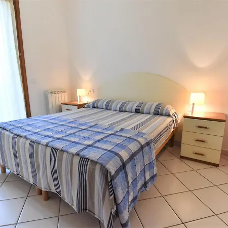 Solmare-31 By Interhome * Rosapineta